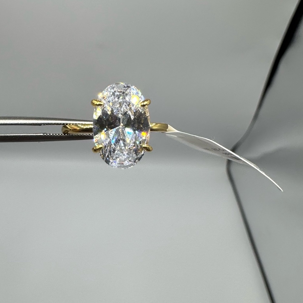 18k 3ct Oval Brilliant Cut Ring - Picture 10 of 12